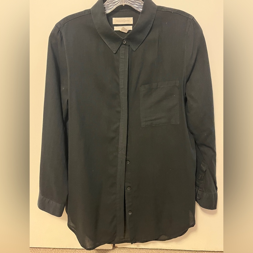 Treasure & Bond Black Lightweight Women’s Button Down Shirt